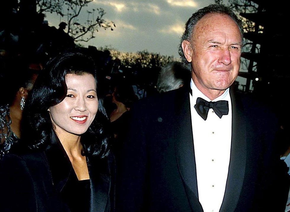  Gene Hackman y su esposa