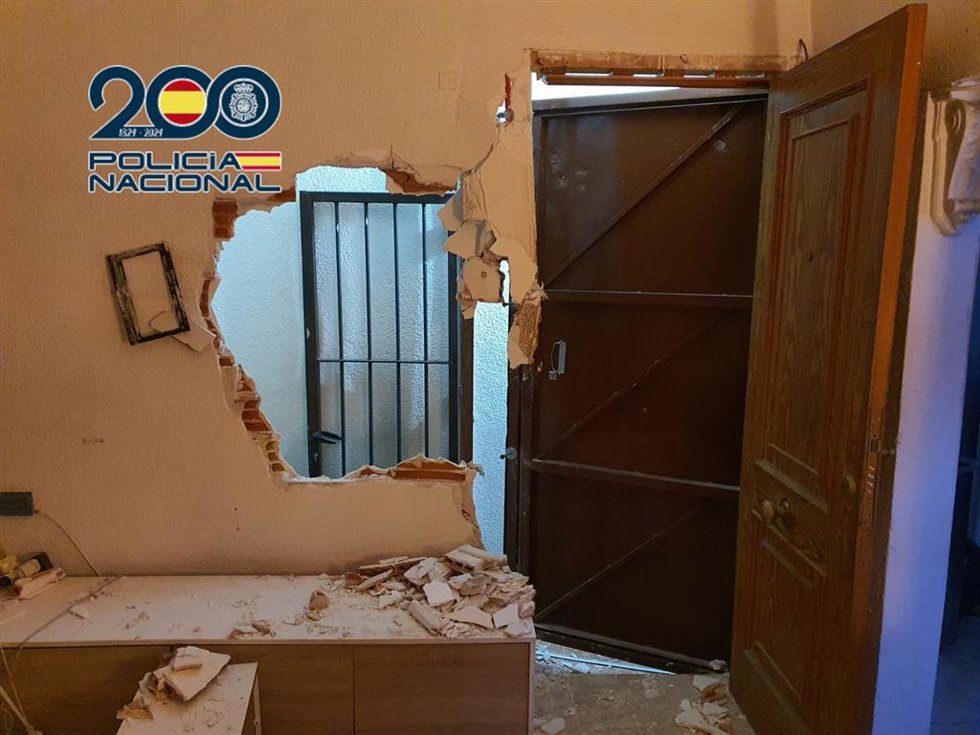 Desmantelado un punto negro de venta de droga al menudeo y cuatro detenidos en Elche