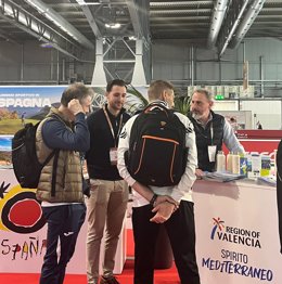Turisme promociona la oferta vinculada al turismo deportivo en la feria ‘Racquet Trend’ de Milán