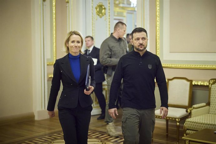 Archivo - Kaja Kallas y Volodimir Zelenski 