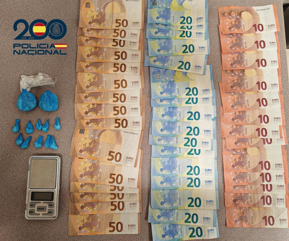 Detenido un hombre que utilizaba su domicilio en Puerto del Rosario, Fuerteventura, como punto de venta de drogas