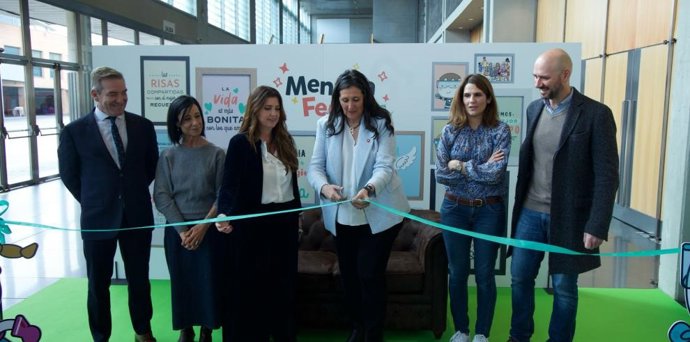 La concejal de Educación del Ayuntamiento de Zaragoza, Paloma Espinosa, en la inauguración de Menuda Feria este sábado en la capital aragonesa.