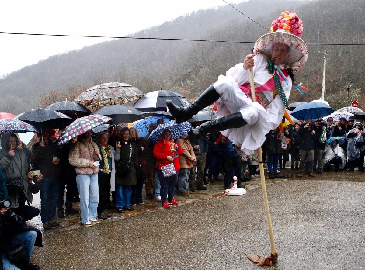 Polaciones celebra su Carnaval de los Zamarrones, uno de los más ancestrales de Cantabria