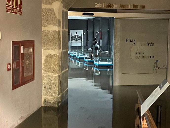 Interior del museo de la Casa de la Moneda, inundado