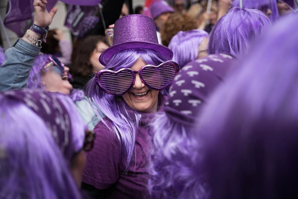 Mujeres durante una manifestación, a 7 de marzo, en vísperas de las convocadas para este sábado.