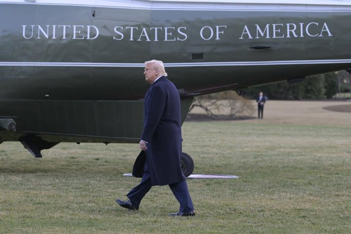 March 7, 2025, Washington, Dc, United States: US President Donald Trump departs to White House en route to Mar-a-Lago, at South Lawn/White House in Washington.