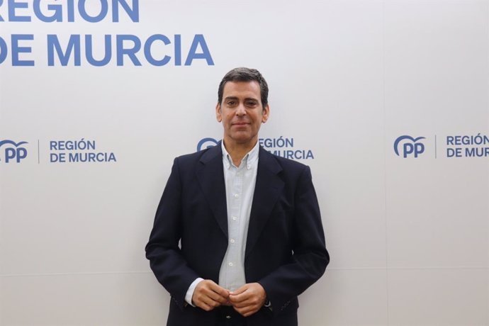 El senador José Ramón Diez de Revenga