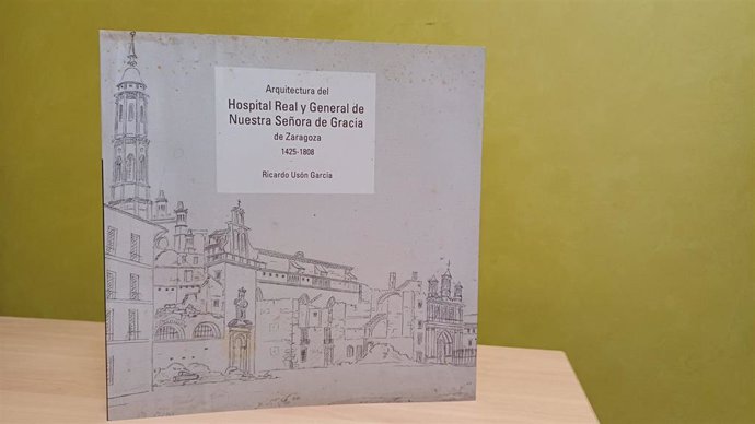 El libro de Usón explora la arquitectura del primer edificio del centro hospitalario zaragozano.