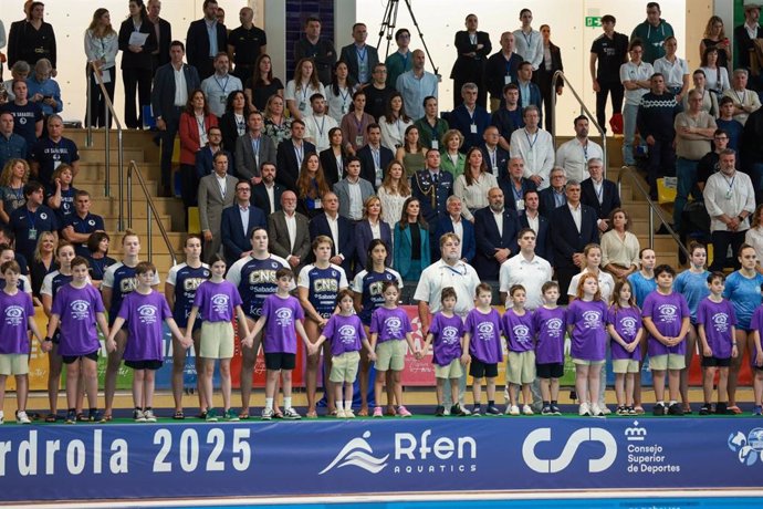 Doña Letizia llega a las piscinas municipales de Son Hugo, en Palma, para presidir la final de la Copa de la Reina de Waterpolo