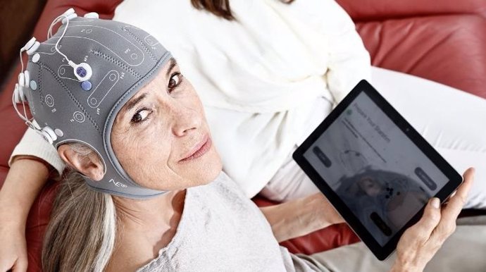 La catalana Starlab crea un dispositivo que facilita la detección temprana del Alzheimer en centros sanitarios