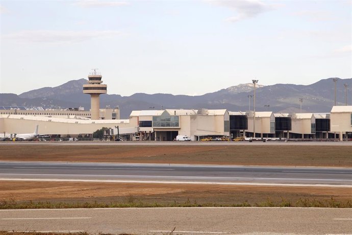 Archivo - Vista general del aeropuerto de Palma. Recurso. Archivo.