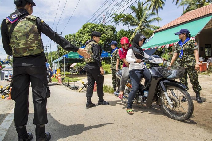 Archivo - Policía en la provincia de Narathiwat, en Tailandia