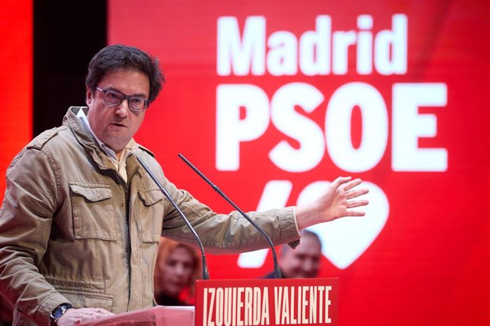 Archivo - El secretario general del PSOE-M y ministro para la Transformación Digital y de la Función Pública, Óscar López, interviene durante el 15º Congreso Regional del PSOE-M, en la Universidad Carlos III de Leganés.