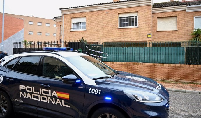 Fachada del piso tutelado en Badajoz donde ha sido asesinada una educadora de 35 años
