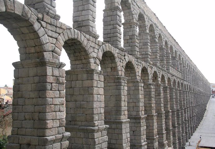 Archivo - Acueducto de Segovia, sede de los actos centrales de la Semana Europea del Deporte de 2025.
