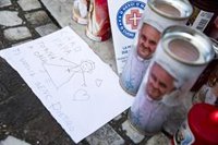 El Papa ha pasado una "noche tranquila y está descansando", según el Vaticano