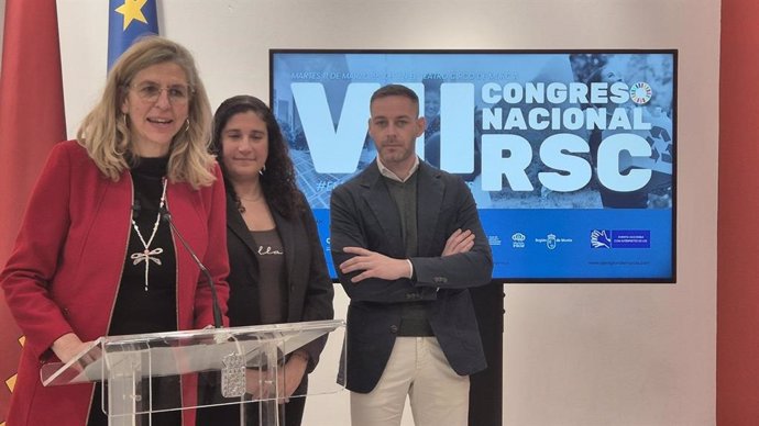 La concejala de Gobierno Abierto, Promoción Económica y Empleo, Mercedes Bernabé, presenta el VII Congreso Nacional de RSC