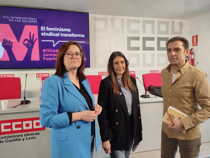De izquierda a derecha, Carolina Vidal, Yolanda Martín y Vicente Andrés.