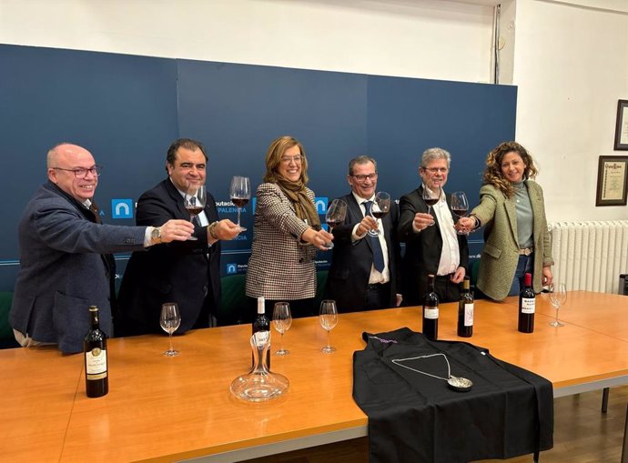 Presnetación del XXVI Concurso de Sumilleres de Castilla y León en Palencia, en la sede de la Diputación.