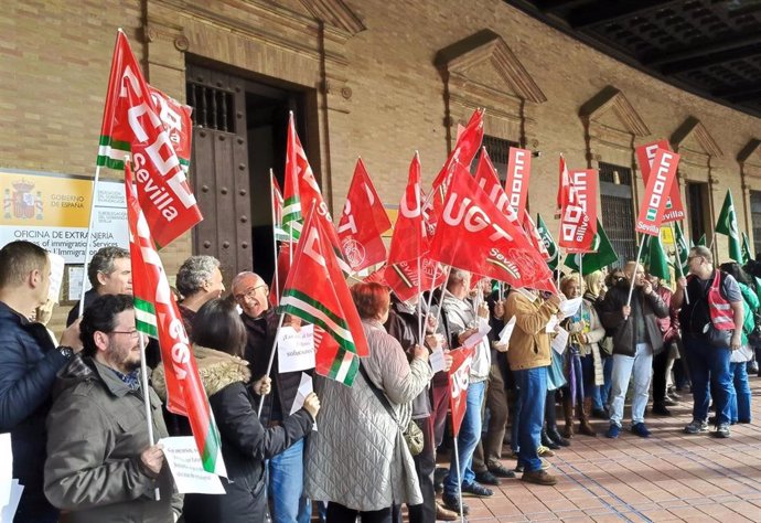 Protesta de CCOO por las oficinas de extranjería