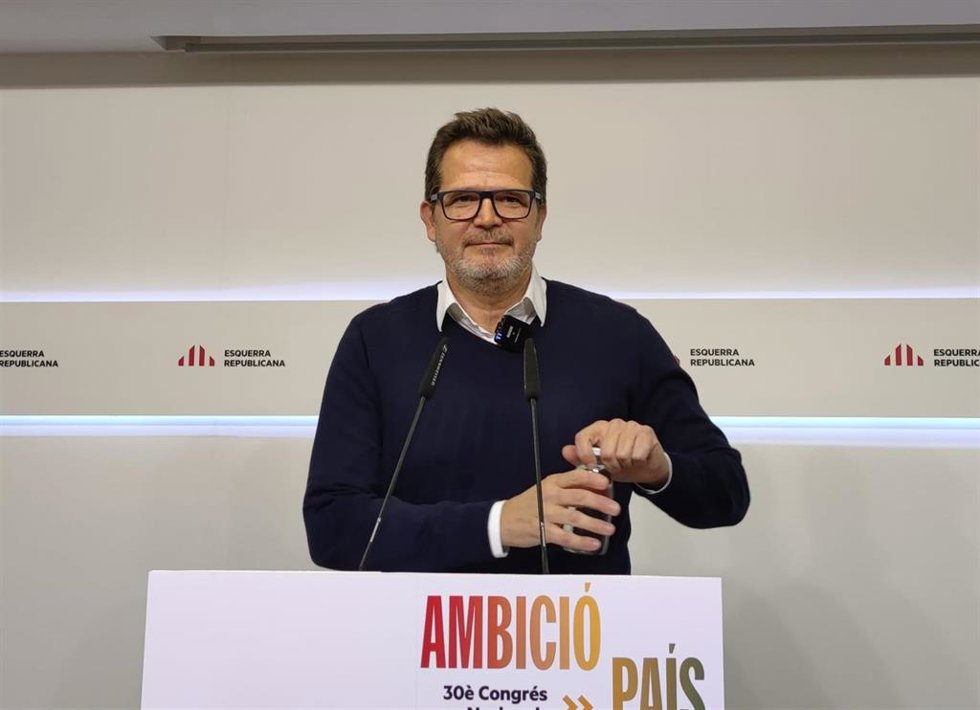 El vicesecretario general de Comunicación de ERC, Isaac Albert, en rueda de prensa