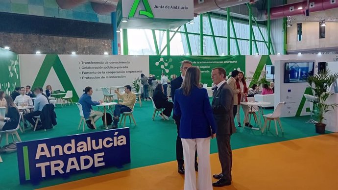 Andalucía Trade presentará su amplia cartera de servicios, diseñados para impulsar la competitividad empresarial, la innovación, la transferencia de conocimiento, la financiación, la internacionalización y la atracción de inversiones.