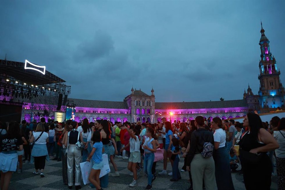 Archivo - Ambiente en un concierto de Icónica 