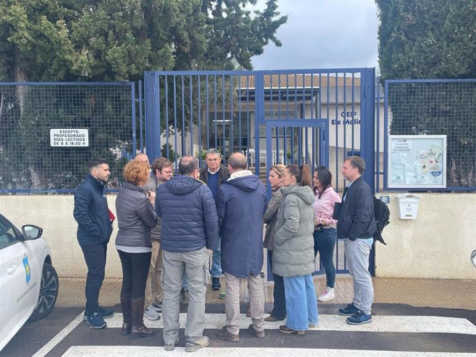 El Ayuntamiento de Andratx firma el inicio de las obras de ampliación del CEIP Es Molins.