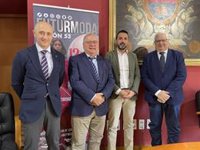 Un total de 180 expositores y 310 firmas se reúnen en la 53 edición de Futurmoda en Fira Alacant