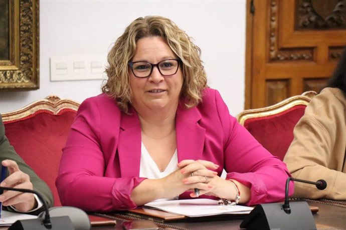 La diputada del PSOE en la Diputación de Córdoba Lola Campos.