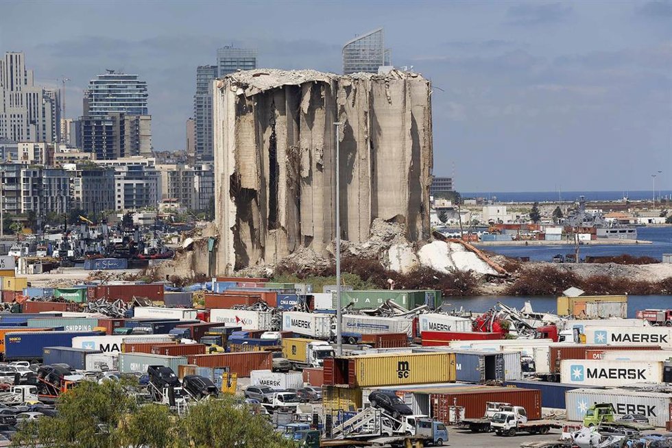 Archivo - Vista del pueto de Beirut, tres años después de la explosión que dejó más de  200 muertos