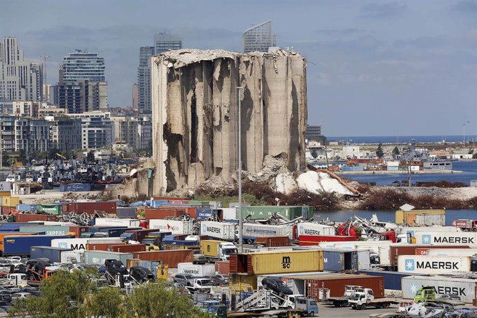 Archivo - BEIRUT, Aug. 3, 2023 -- Esta foto tirada em 3 de agosto de 2023 mostra o porto de Beirute em Beirute, Líbano. A explosão que abalou o porto de Beirute em 4 de agosto de 2020 matou mais de 200 pessoas e feriu milhares de outras.