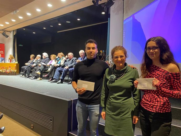 Fundación Hefame entrega dos premios en la vigésima edición del concurso de carteles para la conmemoración de la XXV Semana Mundial del Cerebro en Murcia