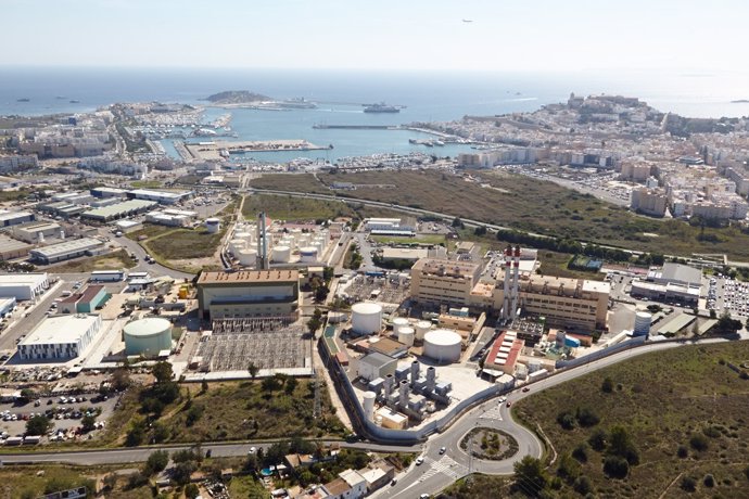 Archivo - Central de Endesa en Ibiza