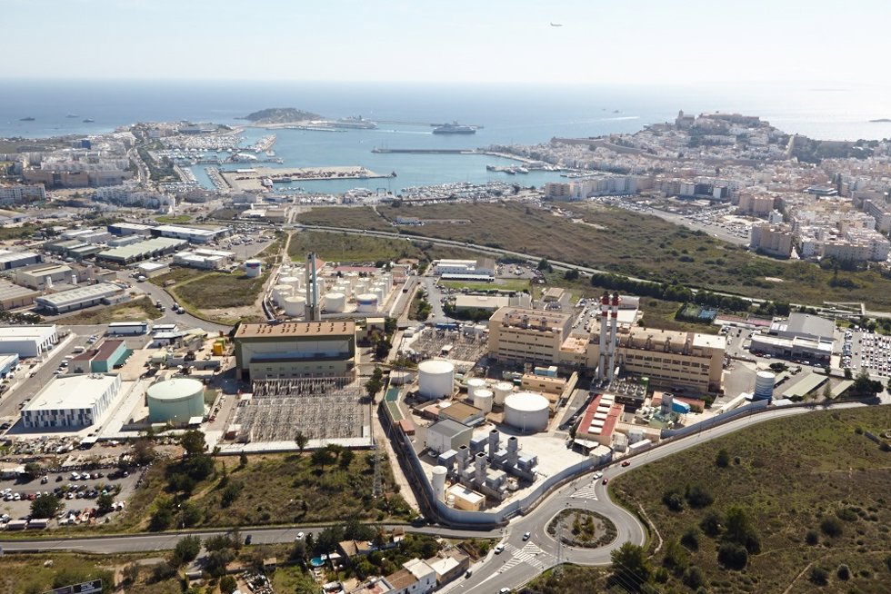 Archivo - Central de Endesa en Ibiza