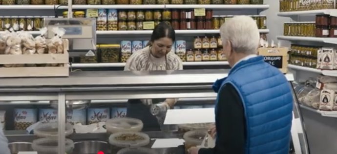 Comerciantes de Paiporta participan en un spot de la campaña de recuperación tras la dana