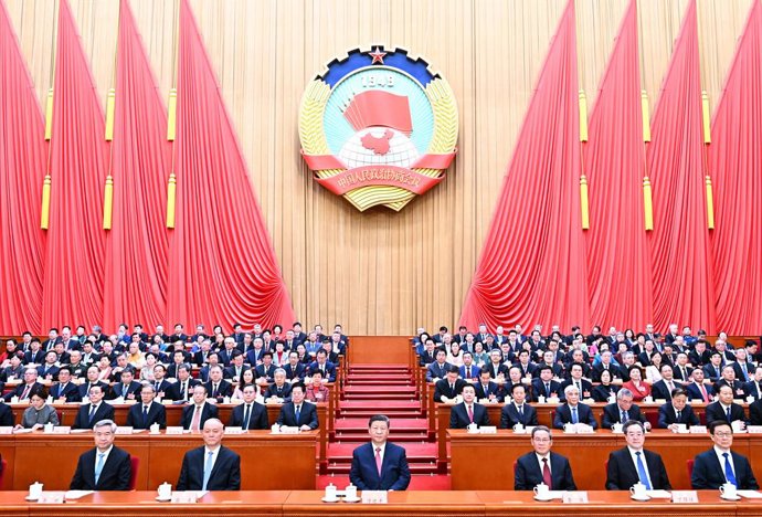 O presidente chinês Xi Jinping durante uma sessão no Parlamento.
