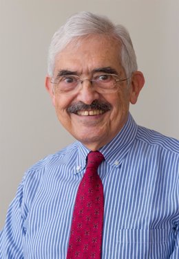 Esteban López-Escobar.