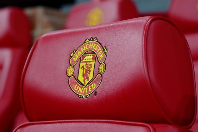 Archivo - FILED - 07 February 2025, United Kingdom, Manchester: A view of a seat at the Old Trafford in Manchester. Manchester United and Fulham fans will join forces to protest against ticket pricing ahead of Sunday's FA Cup clash. Photo: Nick Potts/PA W