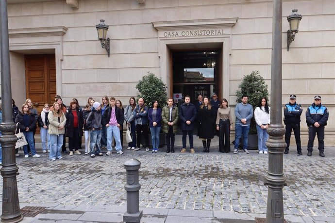 El Ayuntamiento de Tudela guarda un minuto de silencio con motivo del Día Europeo de la Víctimas de Terrorismo