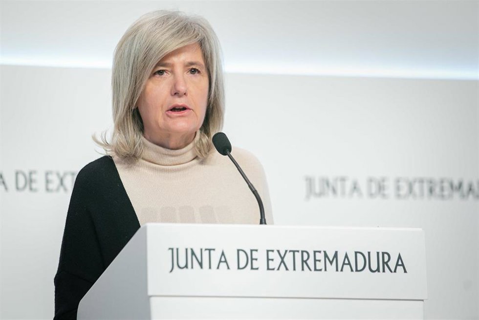 La portavoz de la Junta de Extremadura, Victoria Bazaga, en la rueda de prensa posterior al Consejo de Gobierno de la Junta.