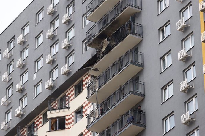 Edificio residencial afectado por los drones ucranianos, en Sapronovo, en la región de Moscú.