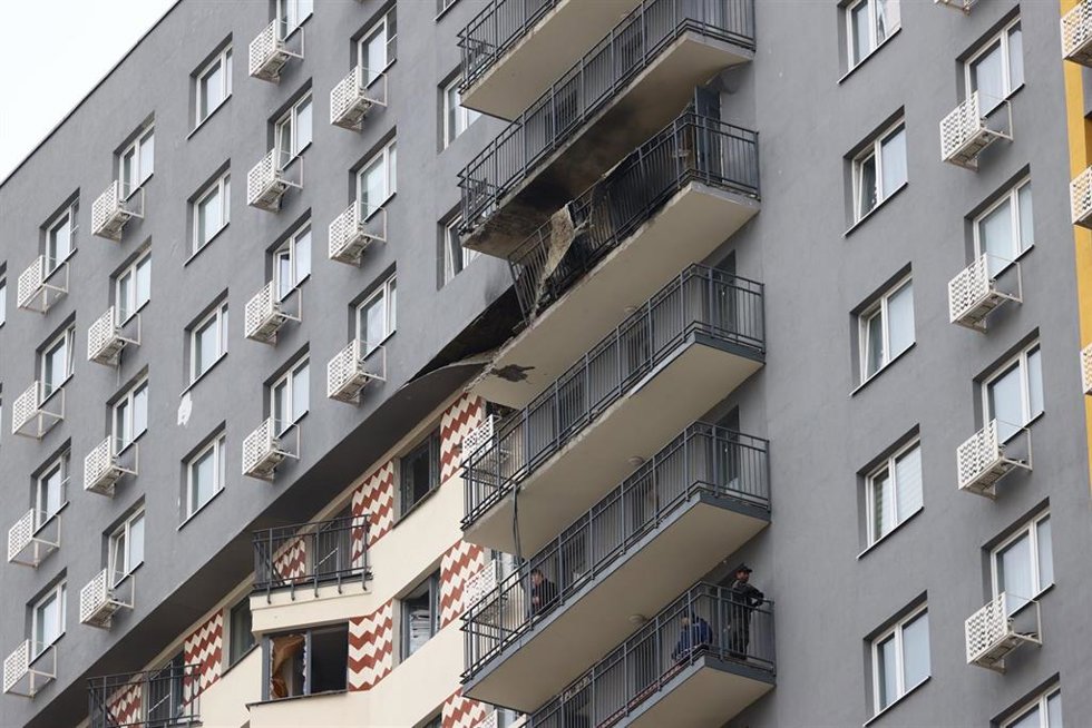 Edificio residencial afectado por los drones ucranianos, en Sapronovo, en la región de Moscú.
