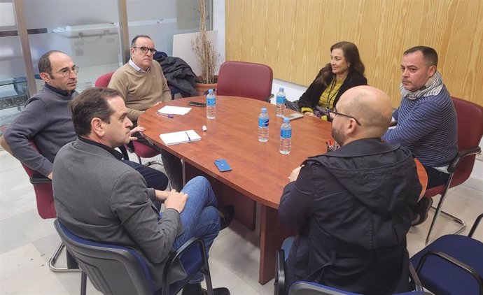 Muñoz denuncia "el miedo a gobernar" de Sanz al "no aplicar la ordenanza de veladores hasta 2028".