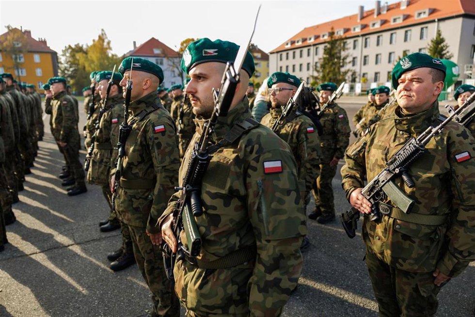 Archivo - Desfile militar del Ejército polaco, imagen de archivo.