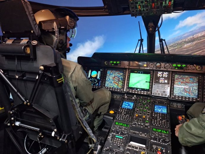 Archivo - Interior del simulador de vuelo del helicóptero NH90 desarrollado por Indra