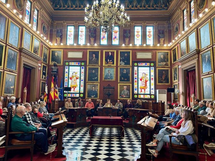 Cort presenta la convocatoria de subvenciones, que es por primera vez bianual, y por un importe de 1,6 millones.