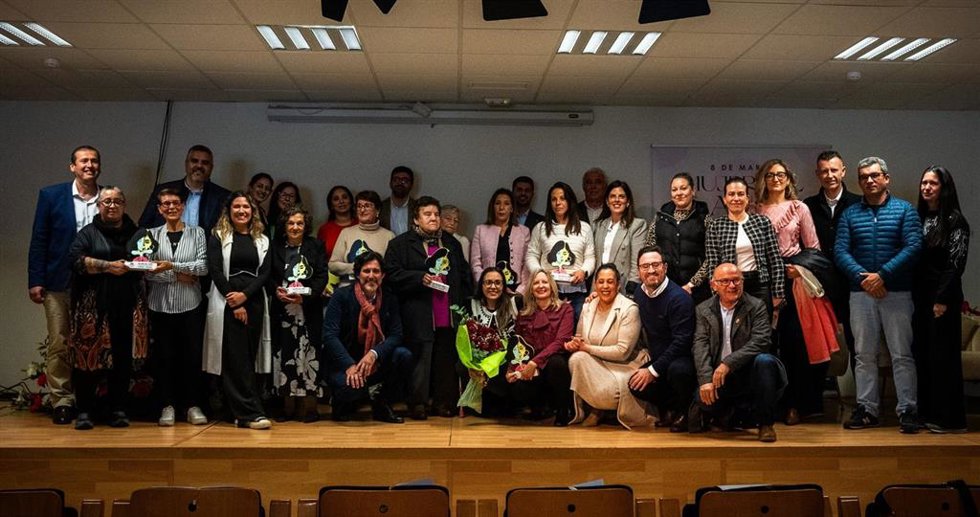 La diputada provincial de Igualdad, María Dolores Vergara, ha destacado la importancia de poner en valor el papel y compromiso con la igualdad de las premiadas que son un ejemplo de lucha feminista