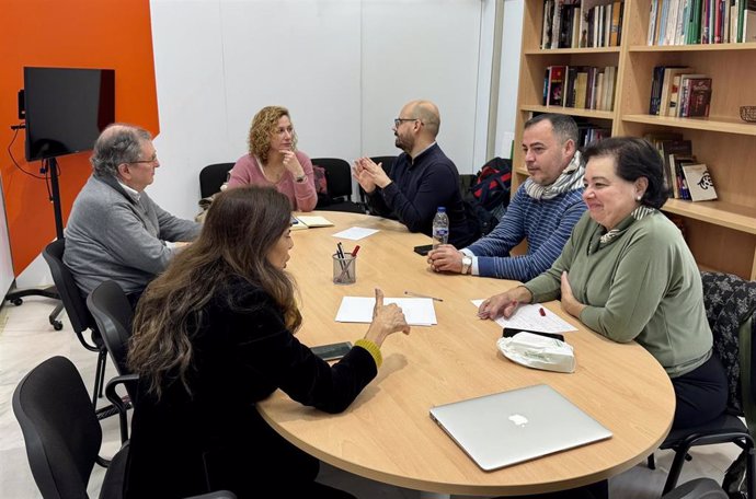 Podemos pide a Sanz que someta la ordenanza de veladores "a un nuevo proceso de información pública"