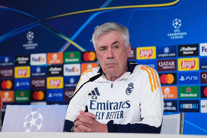 Carlo Ancelotti, técnico do Real Madrid, em uma coletiva de imprensa.